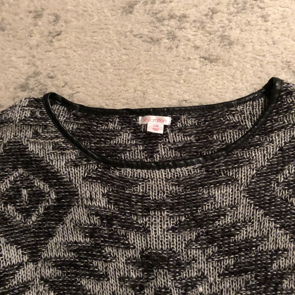 Black & white Nordic knit sweater - Picture 3 of 6
